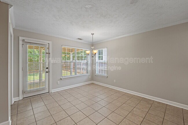 Building Photo - 633 Ventana Dr