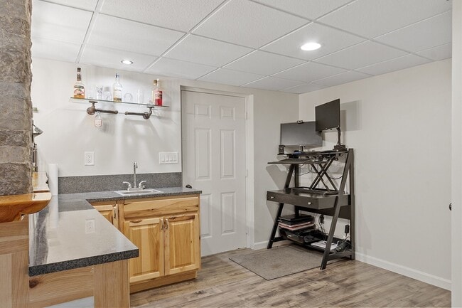 Building Photo - 4001 Pouliot Pl
