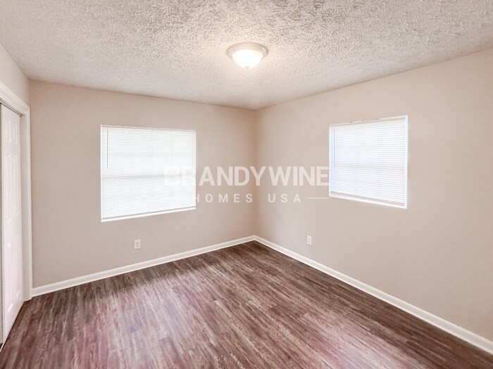 Building Photo - 11469 Wingate Rd N