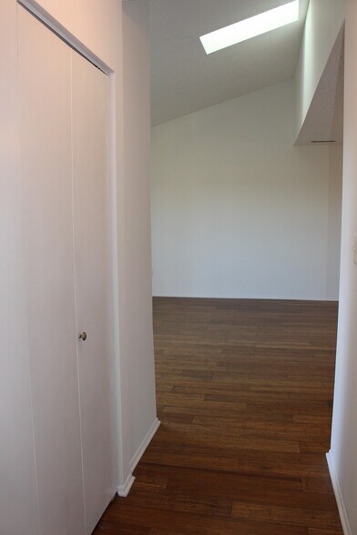 Building Photo - 812 Aspen Dr