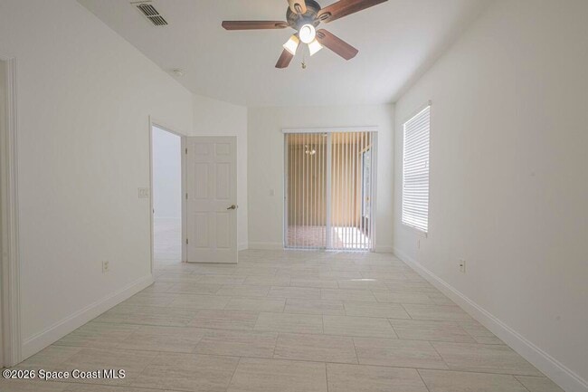 Building Photo - 3701 Titanic Cir
