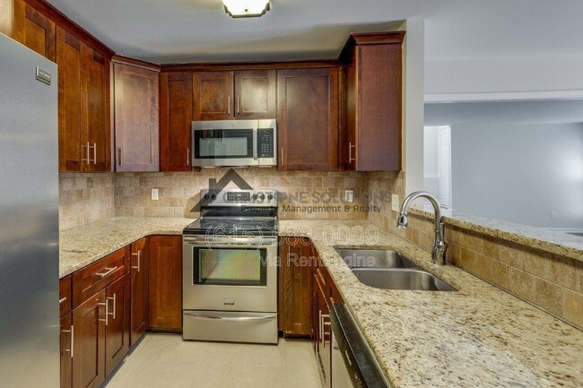 Building Photo - 5918 Stone Brook Dr