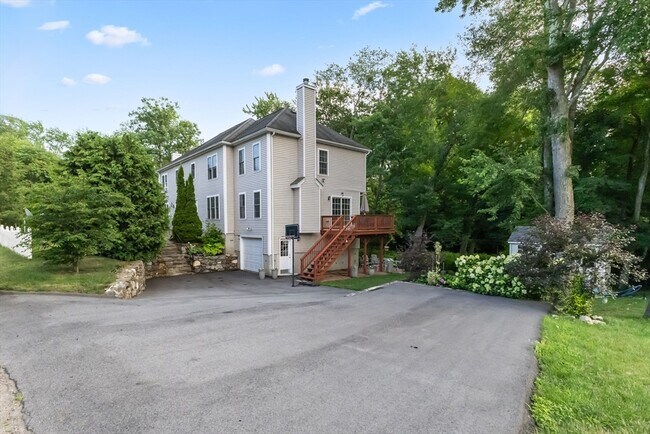 Building Photo - 284 S Quinsigamond Ave