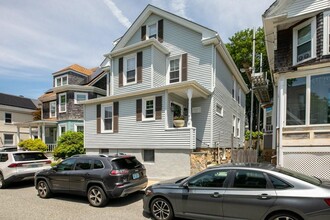 Building Photo - 9 Dartmouth St