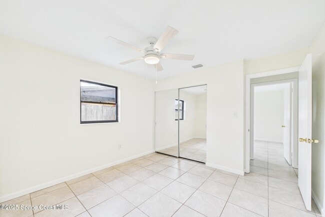 Building Photo - 4339 Plompton Dr