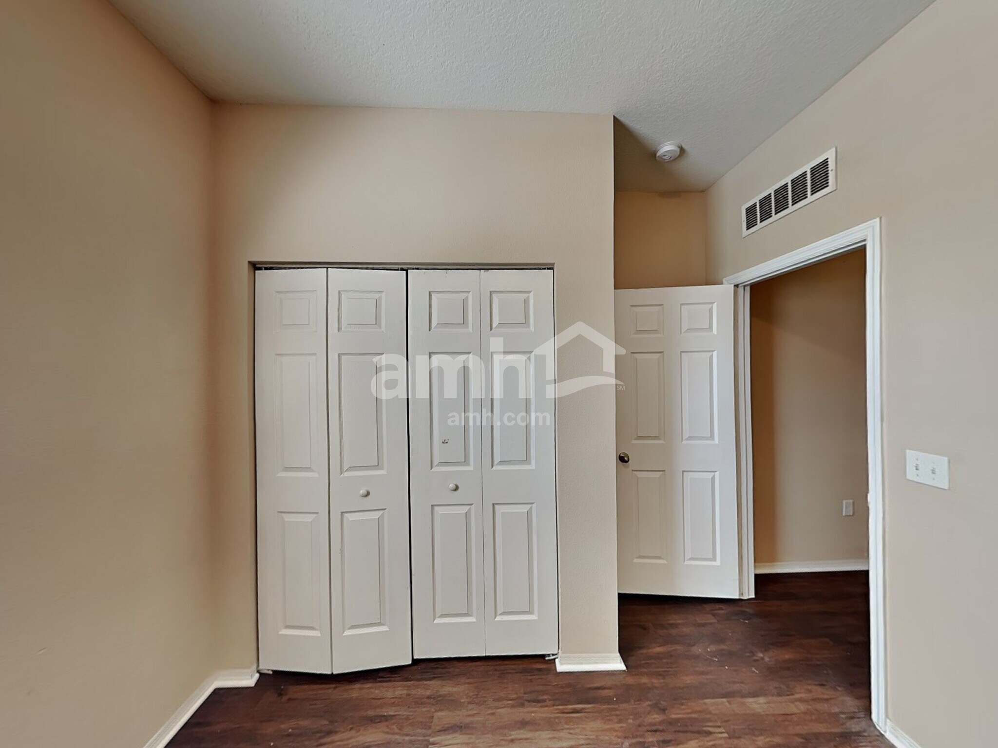 Building Photo - 11150 Running Pine Dr
