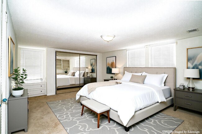 Building Photo - 12127 Tara Dr