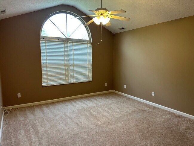 Building Photo - Well-Maintained Condo with 2 Bonus Rooms & Attached 2-Car Garage