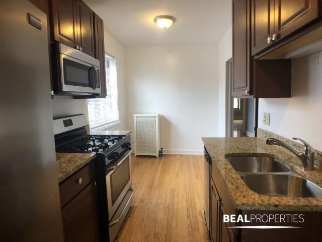 Building Photo - 2 bedroom in CHICAGO IL 60625