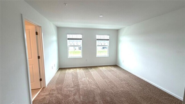 Building Photo - 2947 Camellia Flower St