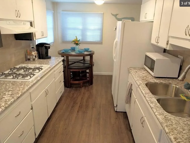 Building Photo - 4362 Temecula St