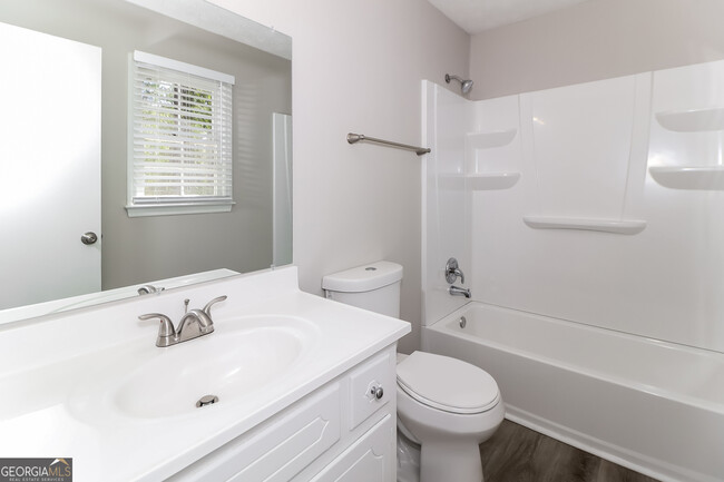 Building Photo - 1401 Timbercrest Dr