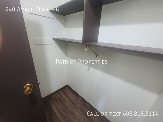 Building Photo - 240 Amber Trail