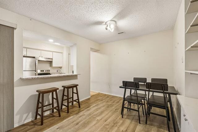 Building Photo - 5138 Amesbury Dr