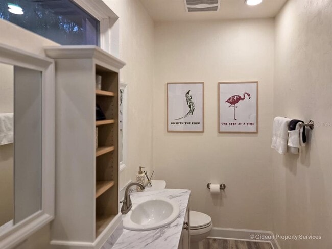 Building Photo - 4460 NW 19th St