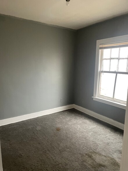 Building Photo - 14242 Ohio St