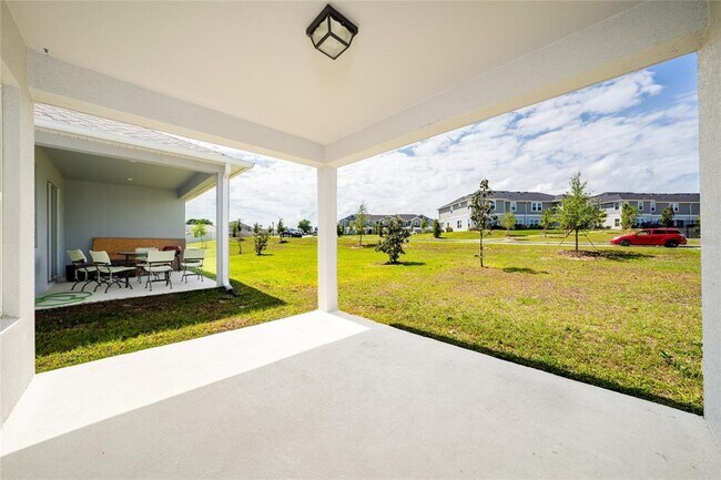 Building Photo - 9061 Oscraft Dr