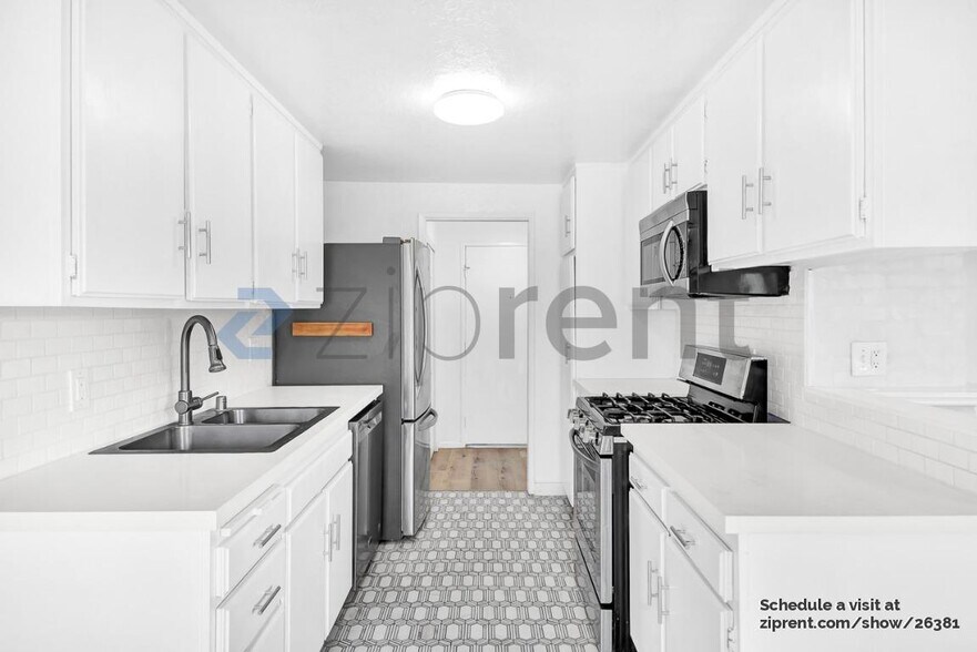 Building Photo - 515 N Jackson St