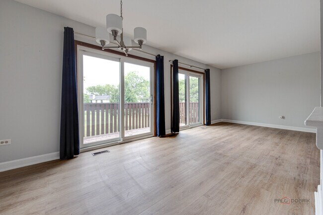 Building Photo - 676 Cumberland Trail