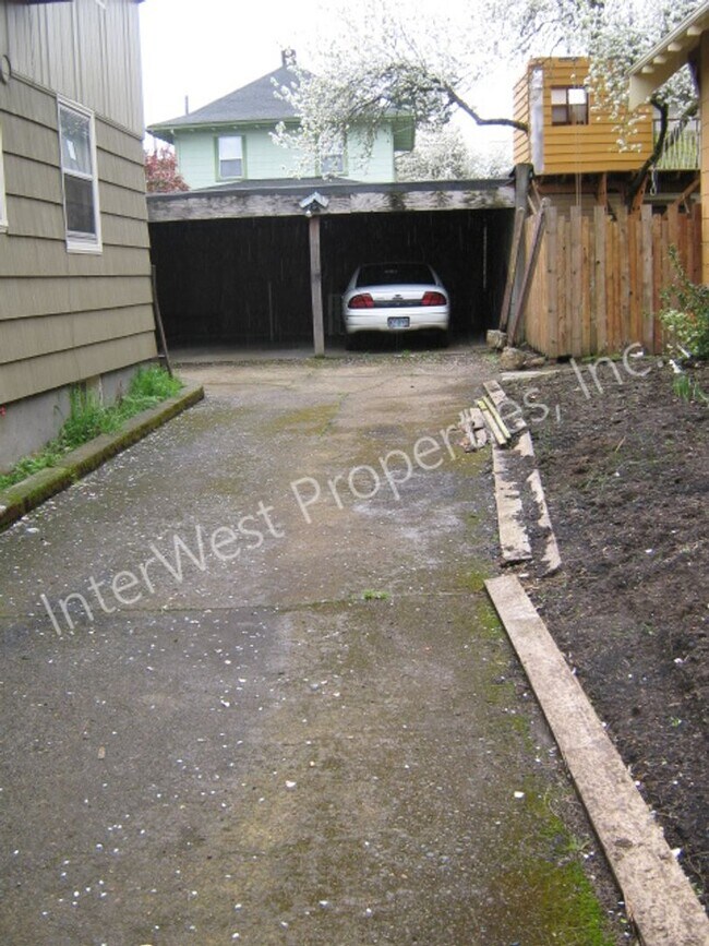 Building Photo - MCCAR