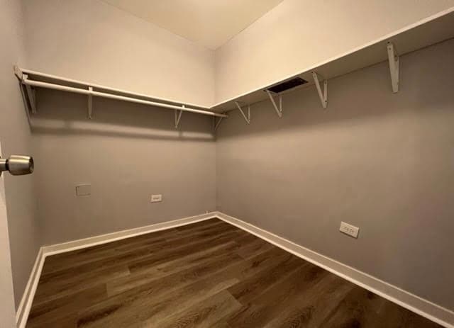 Building Photo - 2108 N Keeler Ave