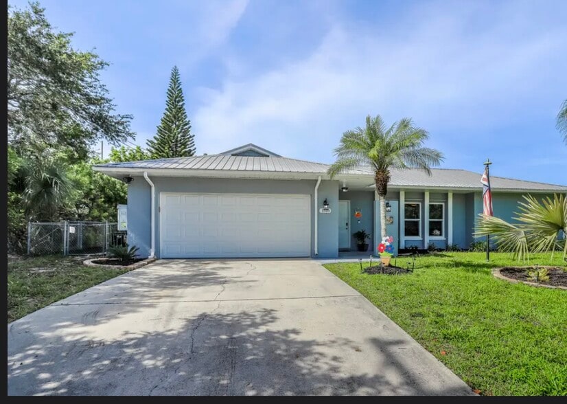 Building Photo - 1518 SE 32nd St