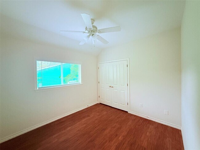 Building Photo - 5615 Shoal Creek Blvd