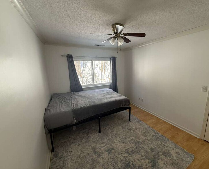 Building Photo - 22 Dr Martin Luther King Jr Dr