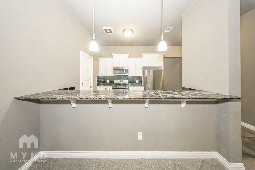 Building Photo - 1019 Merlin Dr