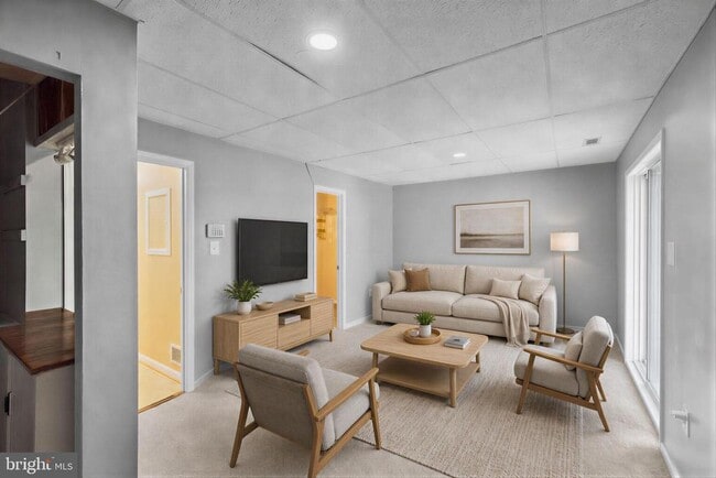 Building Photo - 743 St Michaels Dr