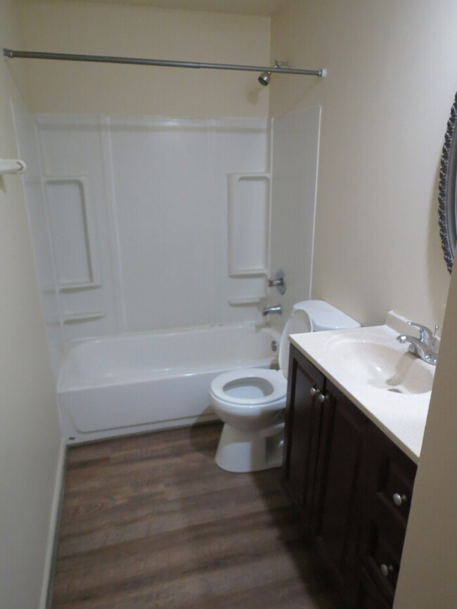 Building Photo - new rental in Reynoldsburg Schools