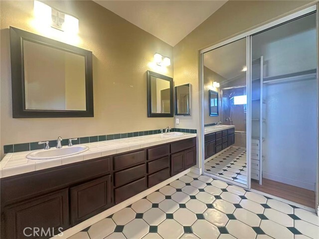 Building Photo - 15686 Altamira Dr