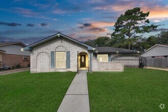 Building Photo - 23223 Canyon Lake Dr