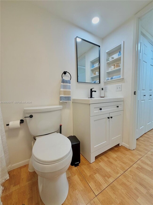 Building Photo - 1203 Bahama Bend