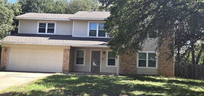 Building Photo - 2800 Norfolk Dr