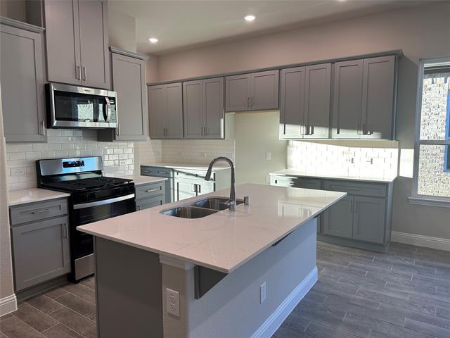 Building Photo - 500 Amenduni Ln