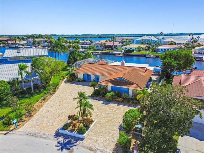 Building Photo - 5050 Porpoise Pl