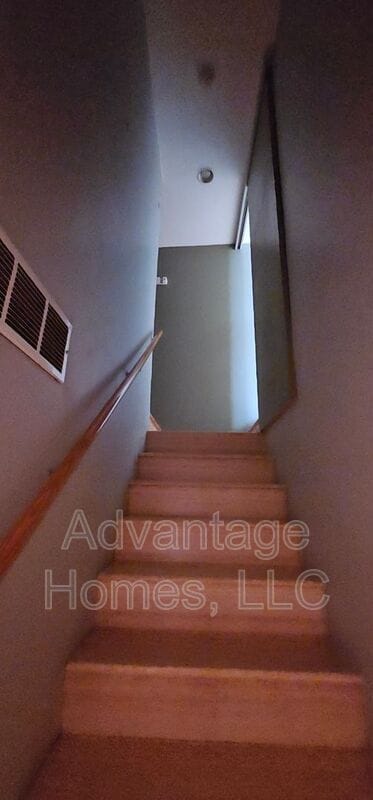 Building Photo - 3804 Roanoke Rd