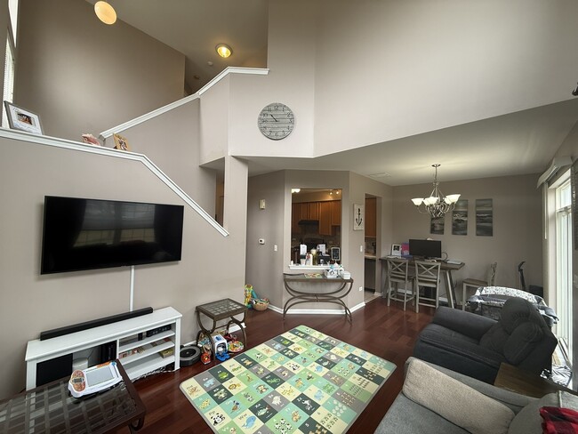 Building Photo - 2914 Rutland Cir