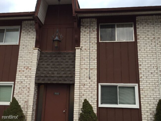 Building Photo - 7552 Woodview St