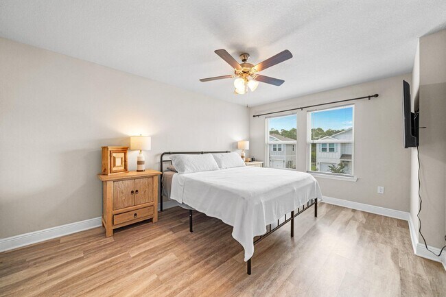 Building Photo - 64 Crossing Ln