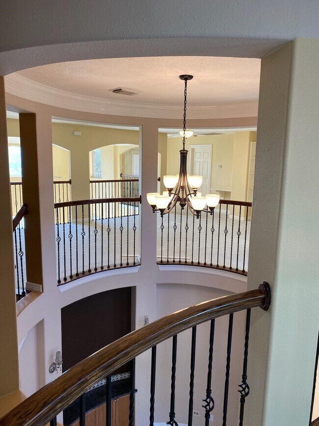 Building Photo - 11815 Canyon Mills Dr
