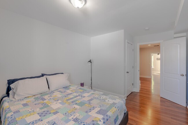 Building Photo - 223 S Collington Ave