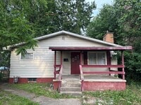 Building Photo - 2434 S 14th St