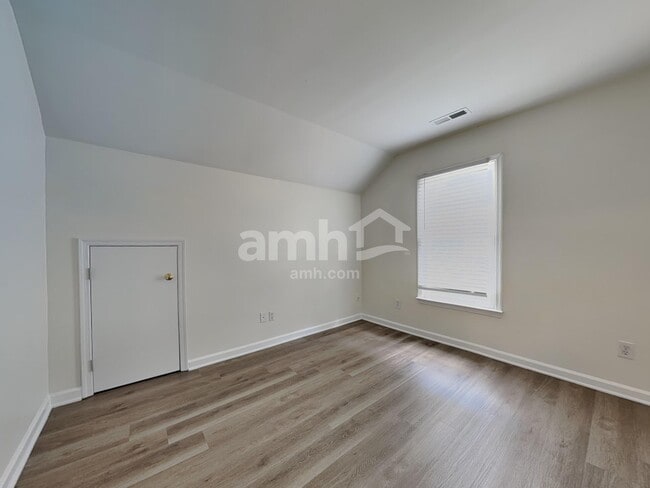 Building Photo - 4905 Heritage Woods Ct