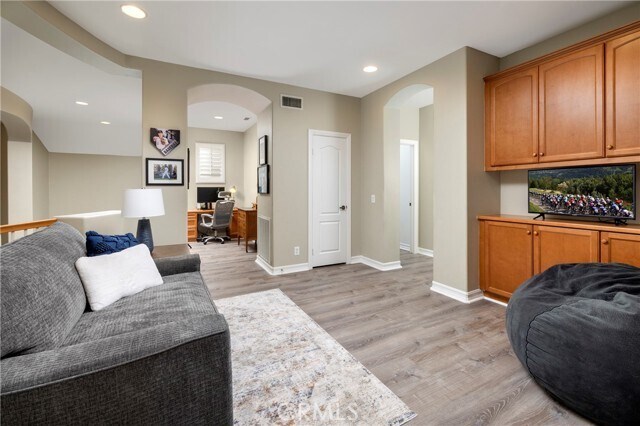Building Photo - 10 Spring Grove