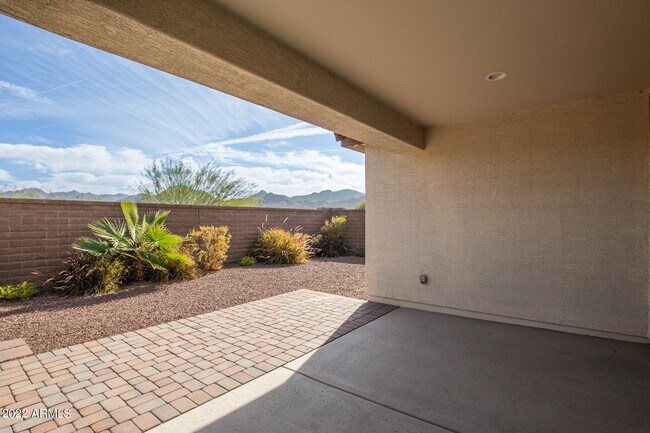 Building Photo - 8451 S 164th Dr