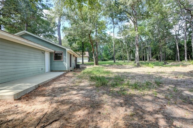 Building Photo - 4811 Holly Ln E