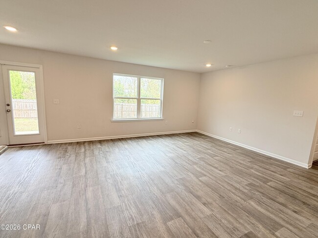 Building Photo - 7245 Ellie B Dr