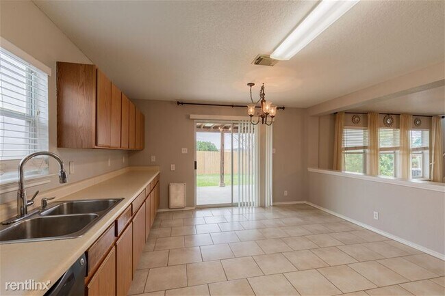 Building Photo - 1360 Copper Path Dr